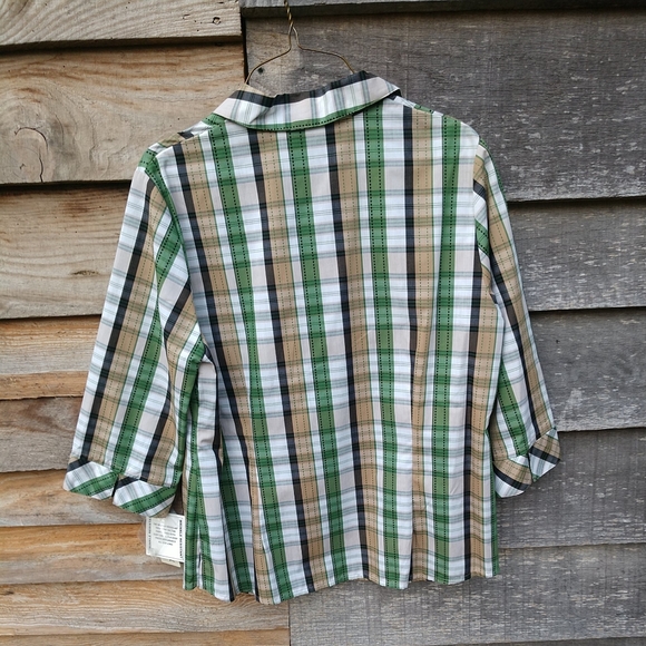 SOLD  Kim Rogers Woman's Plaid Top Button Front Wrinkle Resists 3/4 Sleeves NWT. - Picture 4 of 12